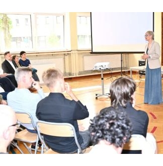 Spotkanie z dyrektorami szkół ponadpodstawowych i samorządami uczniowskimi – wspólnie o dobrostanie młodzieży